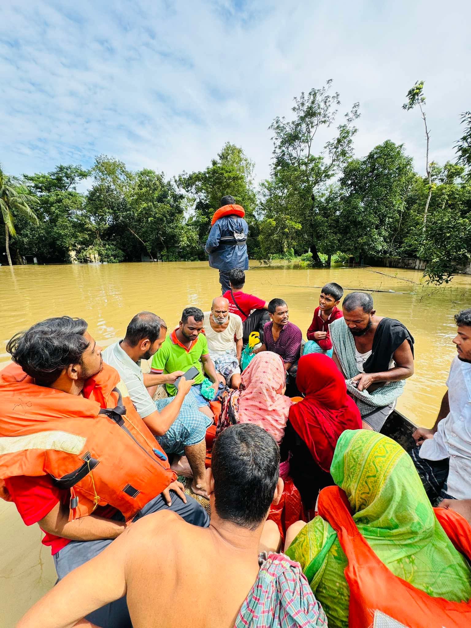 Extending a Hand of Hope – Supporting Those Affected by the Floods.